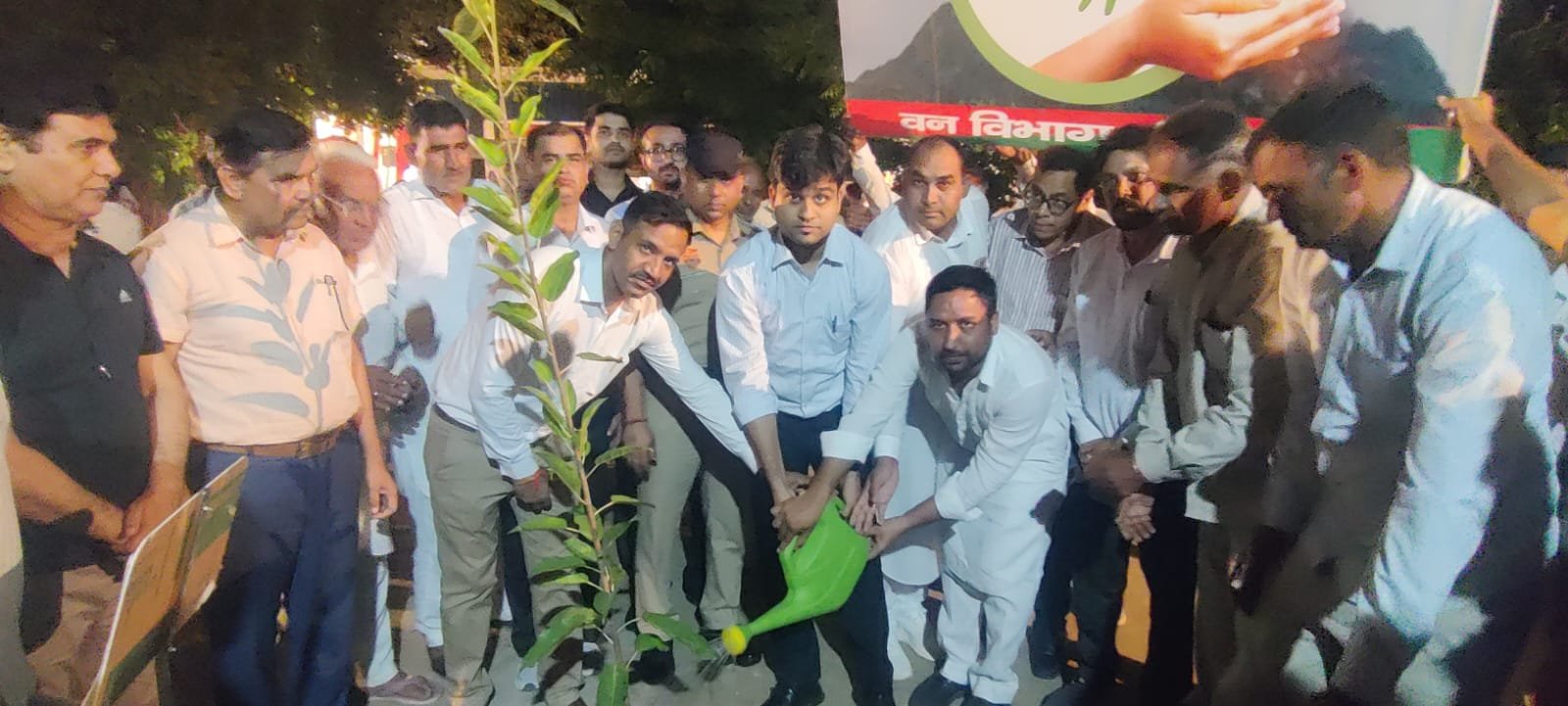 'Night Halt' program organized in Shahpuriya village; ADC listened to villagers' grievances.