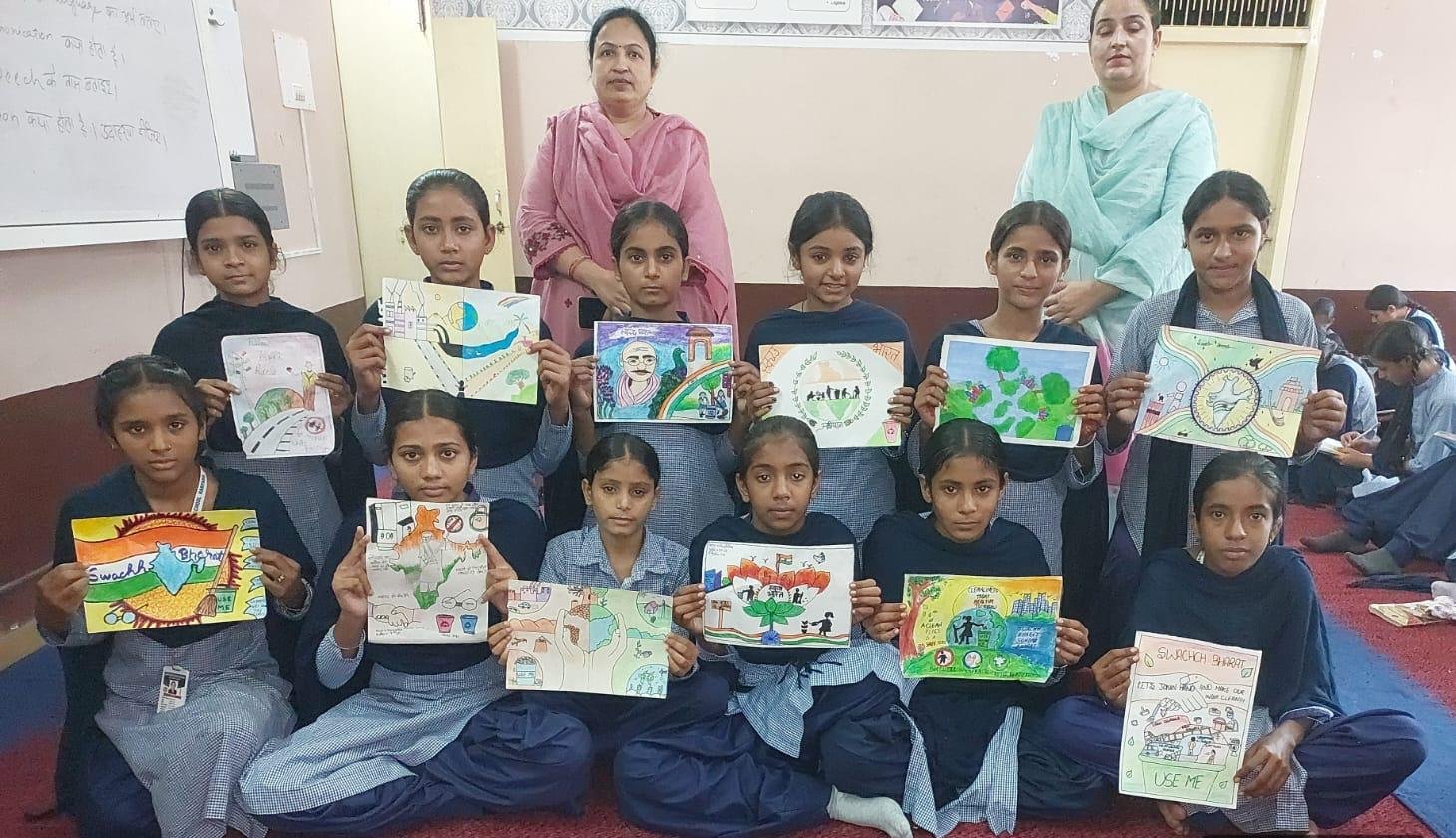 'Seva Sankalp Abhiyan' in Sirsa: Students pledge to maintain cleanliness.