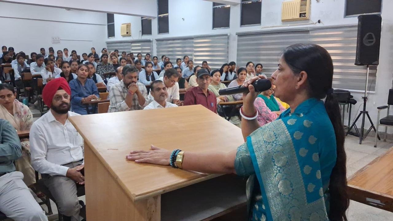 Female students should avoid the negative effects of social media and lodge complaints against harassment: Meena Parmar.