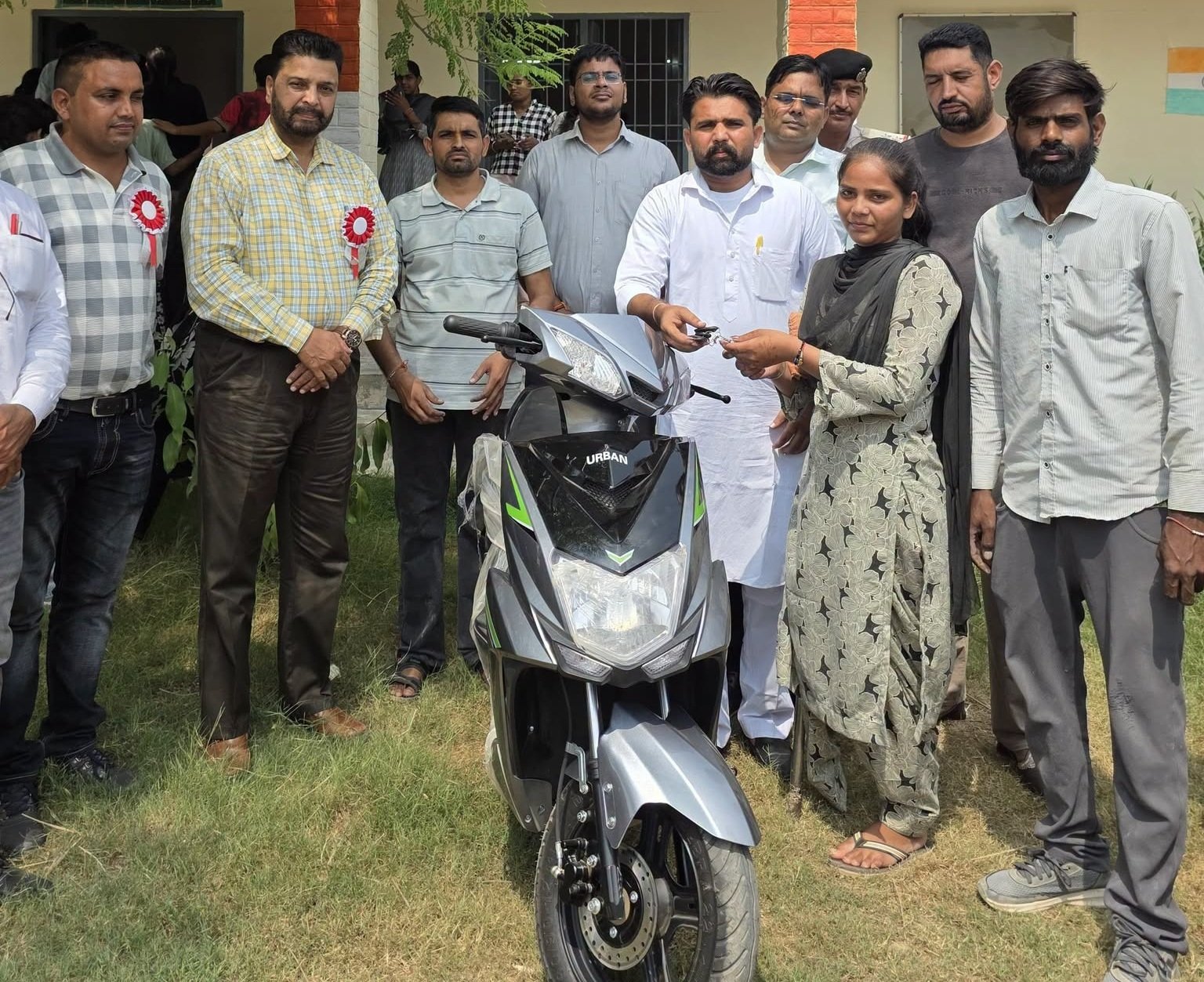 The de-addiction committee gifted a scooter to a college student in Lambi village, Sirsa.