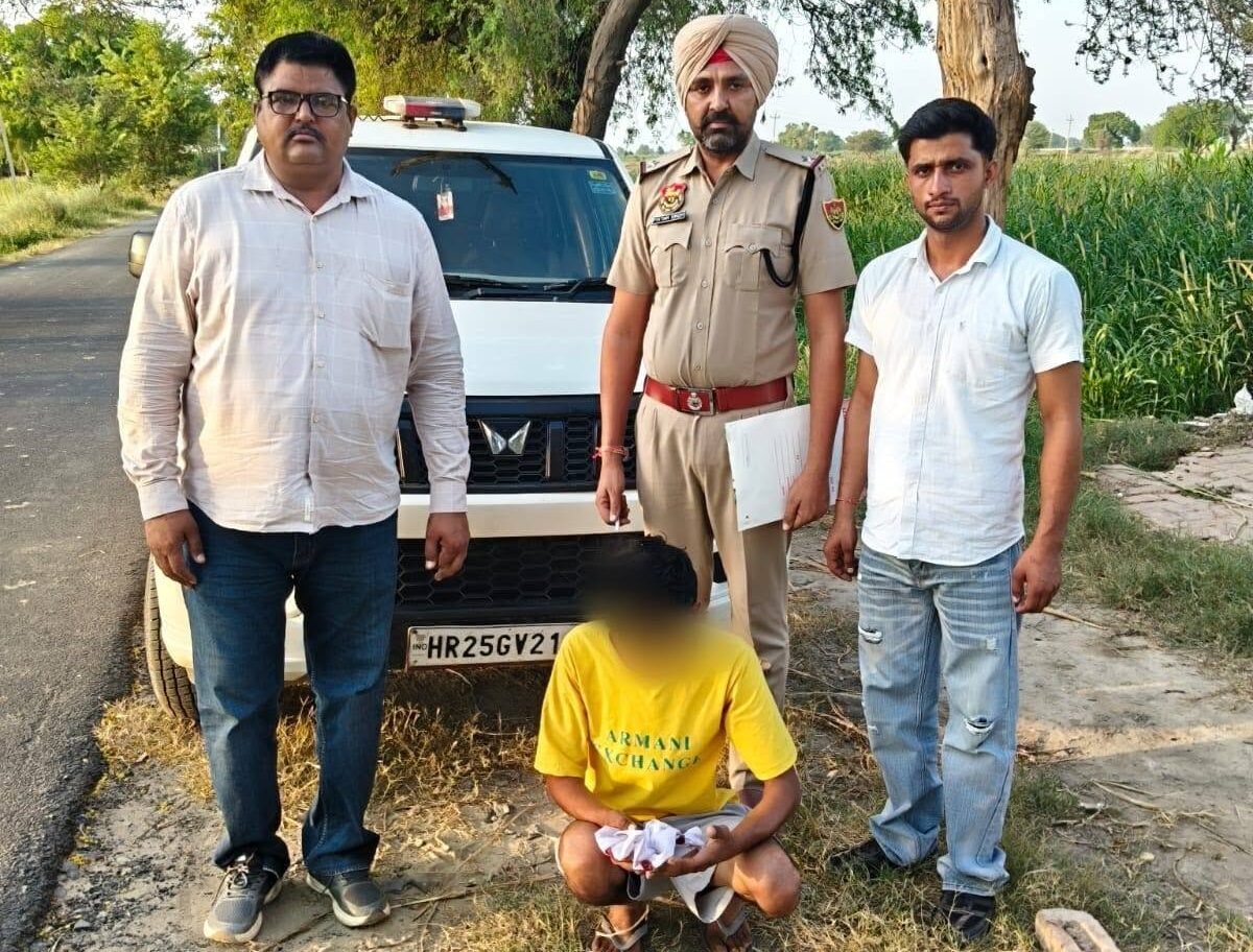 Three drug smugglers were apprehended during raids in the Odha and Kalanwali areas.