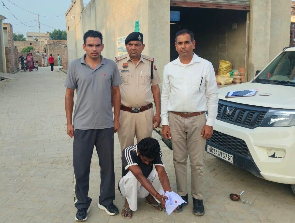 Youth apprehended in Sirsa with 7 grams 980 milligrams of heroin.