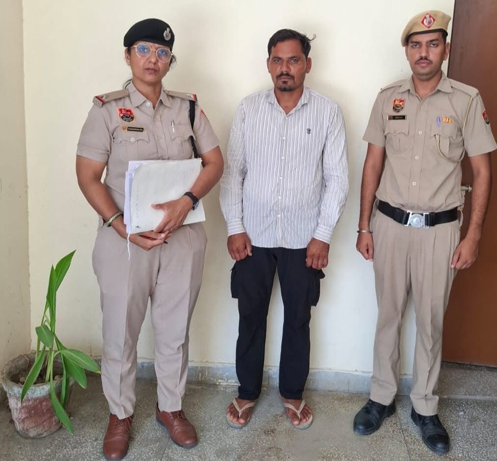 Husband arrested and remanded to one-day police custody in the case of a woman and her two-year-old daughter being burned alive for dowry in Shakkar Mandori, Nathusari Chopta.