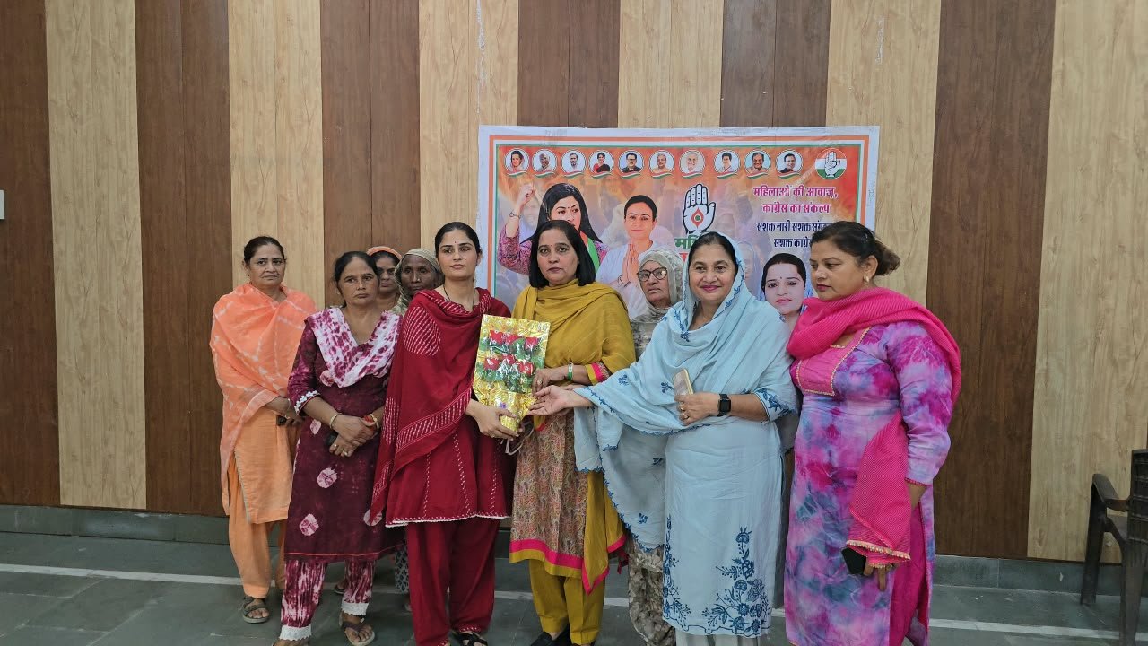 Observer Kirandeep Grewal reached Sirsa for Sirsa Mahila Congress Organization creation campaign, Nutan Beniwal welcomed