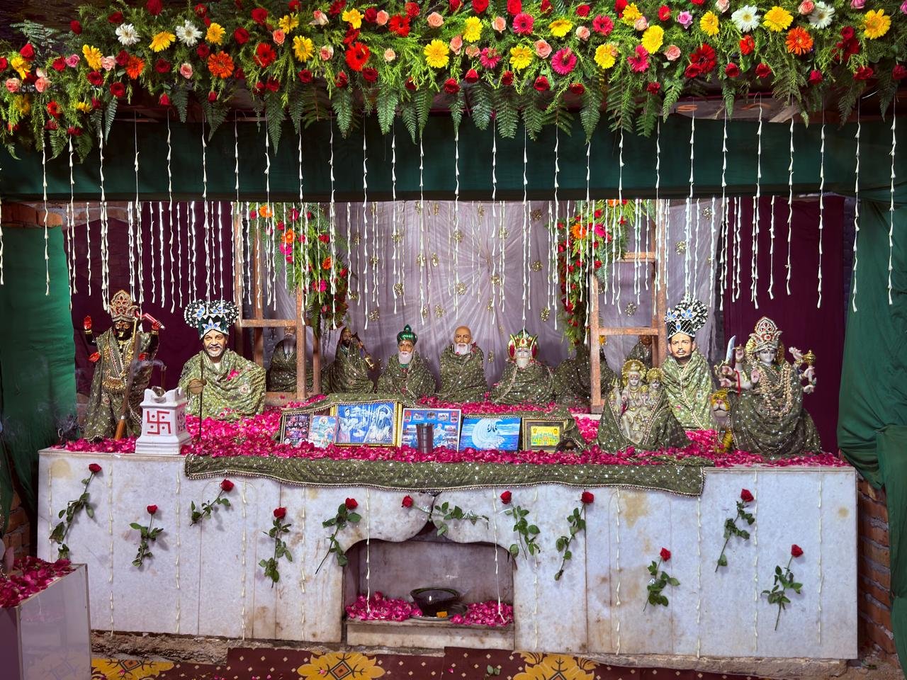 Baba Ladi Shah Ji's 80th birthday was celebrated with great enthusiasm and reverence at Titukheda, Sirsa.